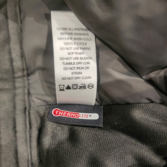 Eastern Mountain Sports Black Insulated Ski/ Snowboard pants w/ Thermolite - Picture 7 of 10